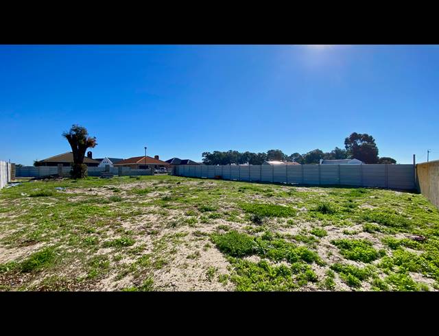 600M² VACANT LAND FOR SALE IN LAAIPLEK